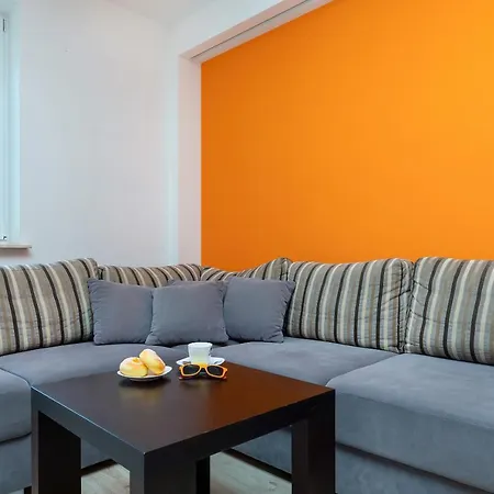 Kosciuszki & Gym By Renters Apartment