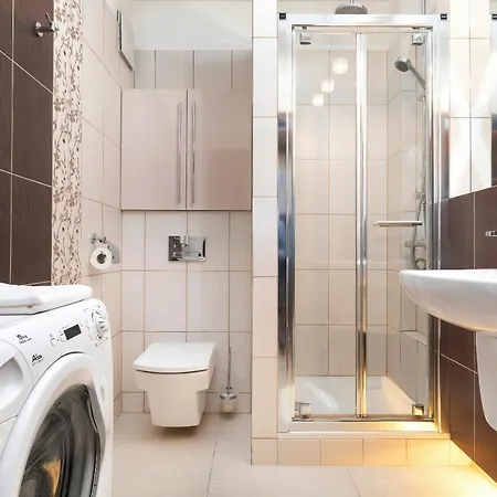 Kosciuszki & Gym By Renters Apartment