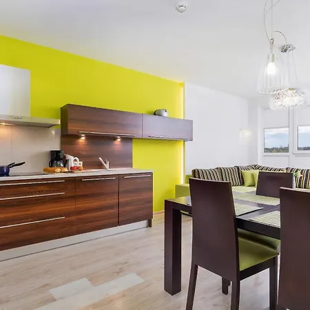 Kosciuszki Pool & Gym By Renters Apartment *